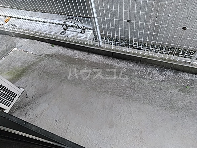 21/30 バルコニー