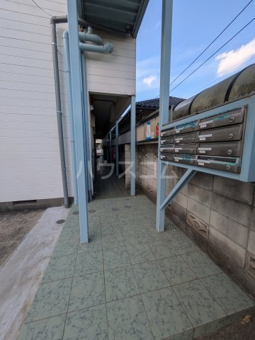 24/30 エントランス