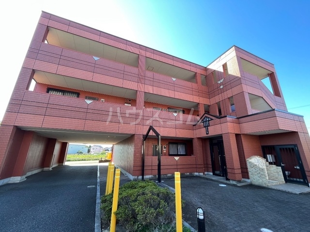 2/4 エントランス