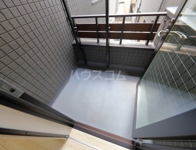 21/30 バルコニー