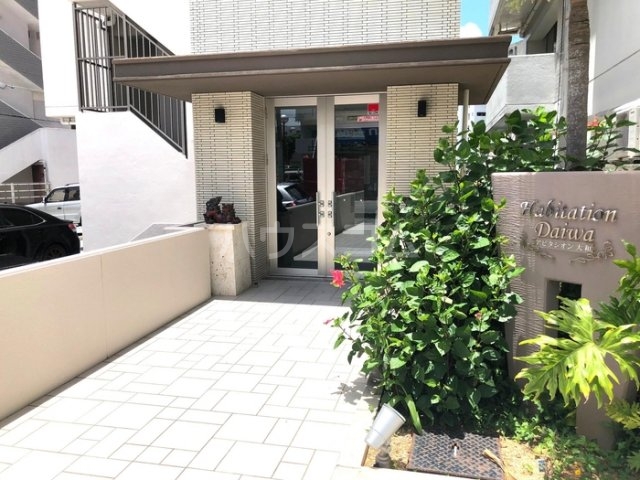 16/17 エントランス