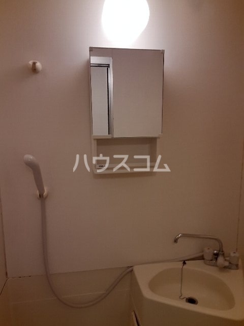 17/28 洗面