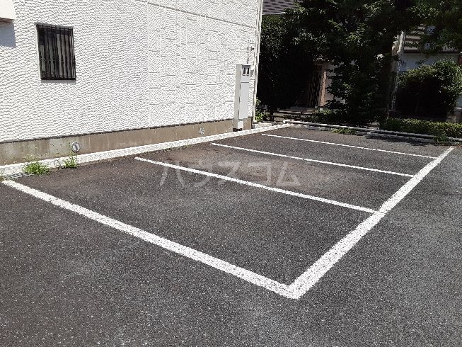 2/6 駐車場