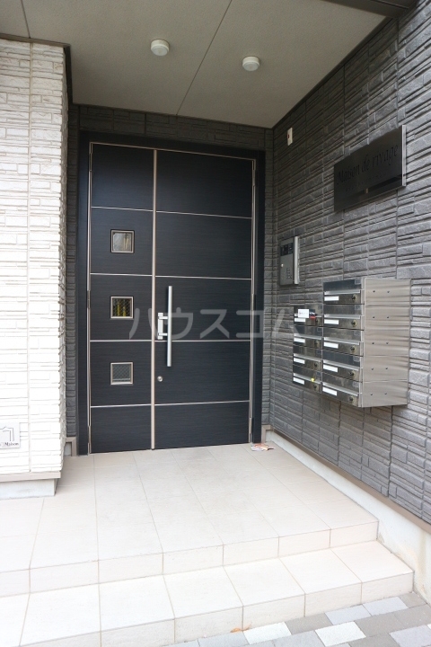 29/30 エントランス