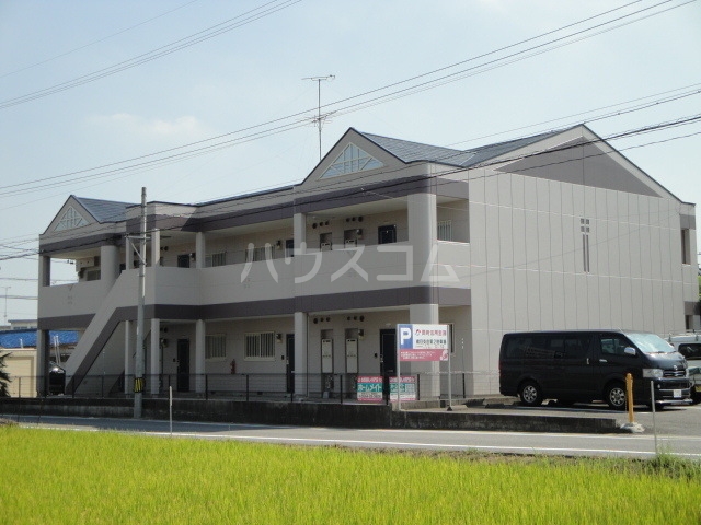 22/23 エントランス