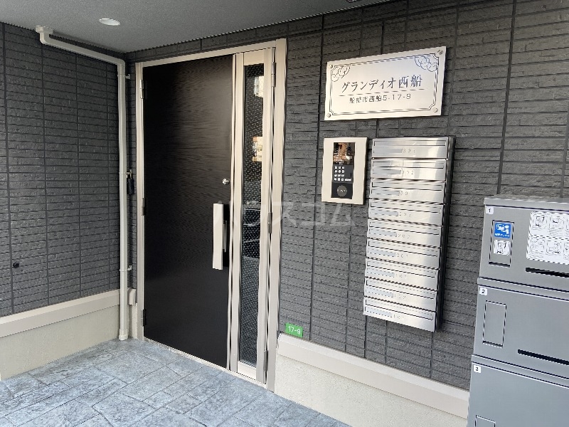 2/5 エントランス