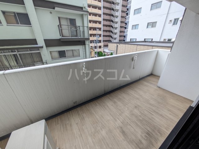 16/28 バルコニー