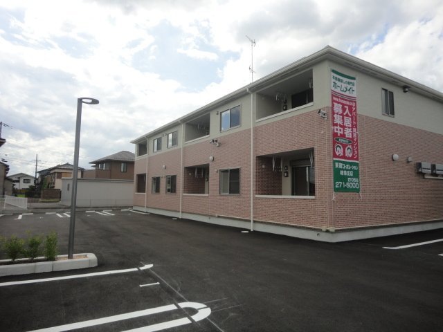 21/26 駐車場