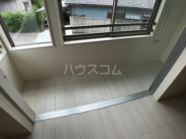 19/28 バルコニー