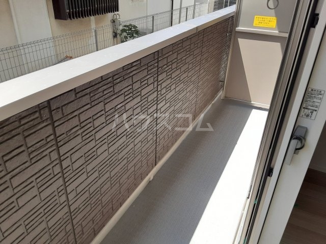 21/30 バルコニー