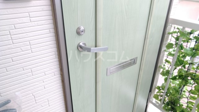 23/30 エントランス