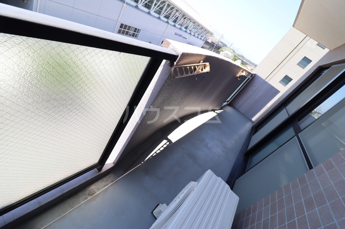 13/21 バルコニー