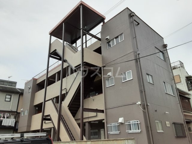 2/30 外観