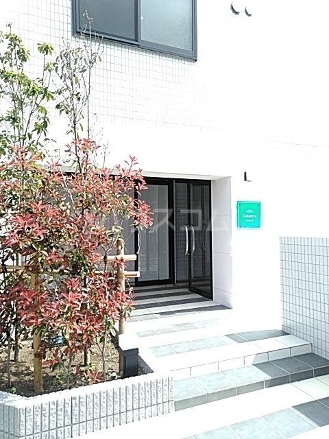 17/27 エントランス