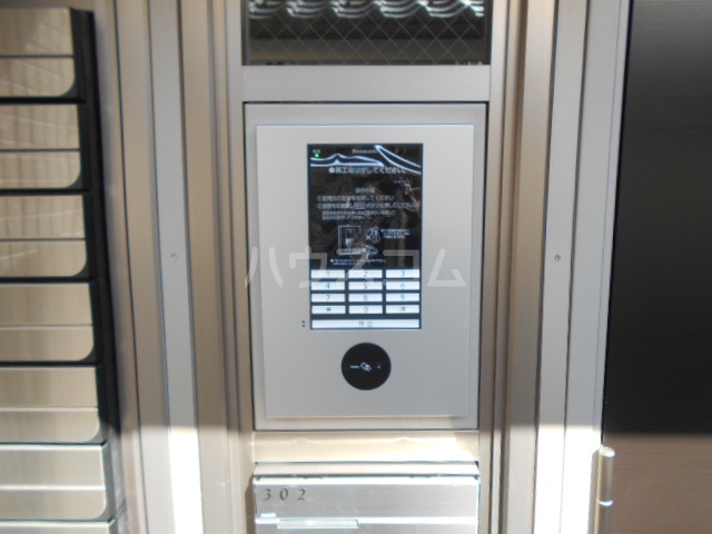 13/15 エントランス