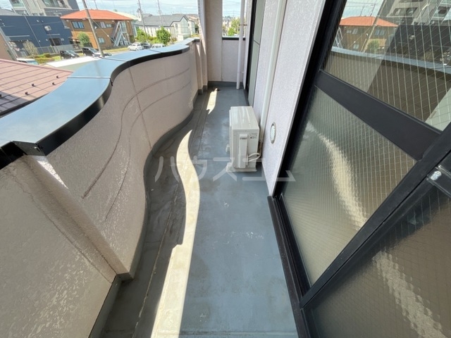 13/22 バルコニー