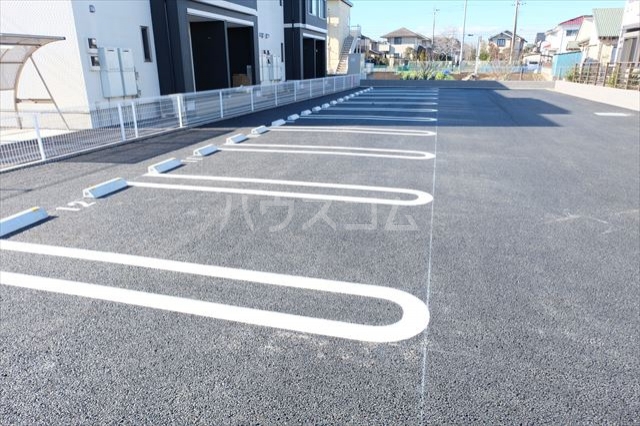 22/23 駐車場