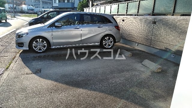24/28 駐車場