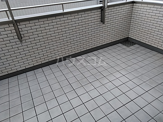 21/30 バルコニー