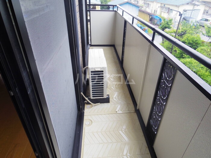 13/22 バルコニー