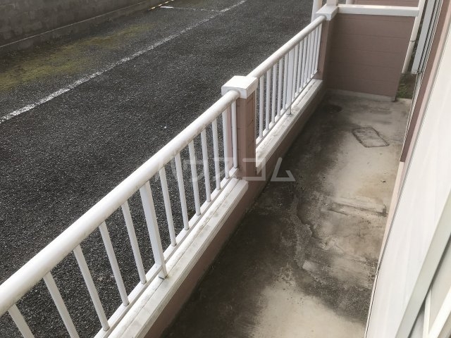 13/22 バルコニー