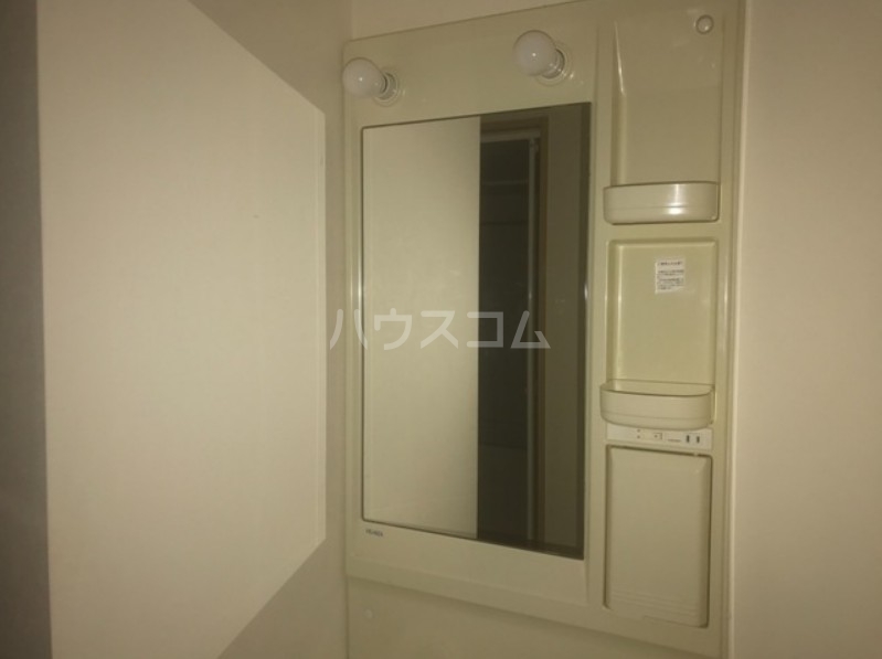 16/25 洗面