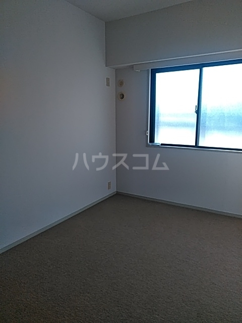 22/30 エントランス