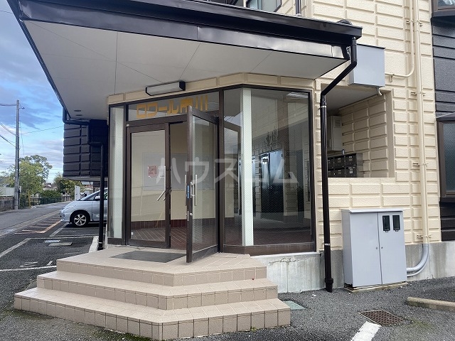 28/30 エントランス