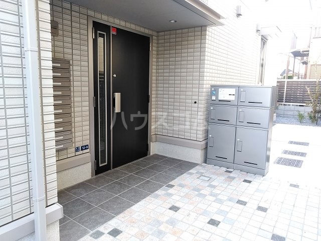 20/29 エントランス