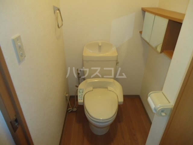 16/23 トイレ