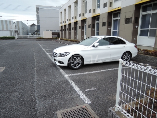 15/22 駐車場