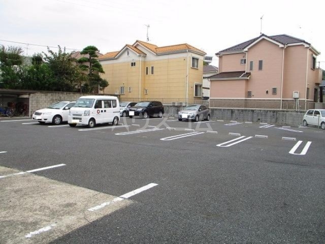 3/3 駐車場