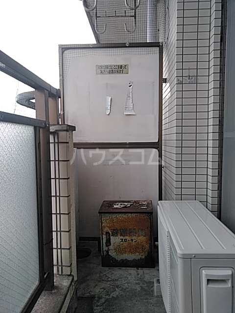 13/22 バルコニー