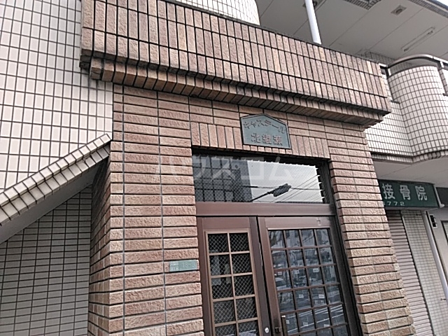 2/4 エントランス