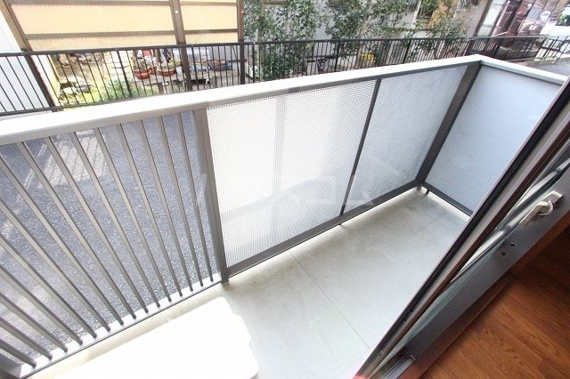 23/30 バルコニー