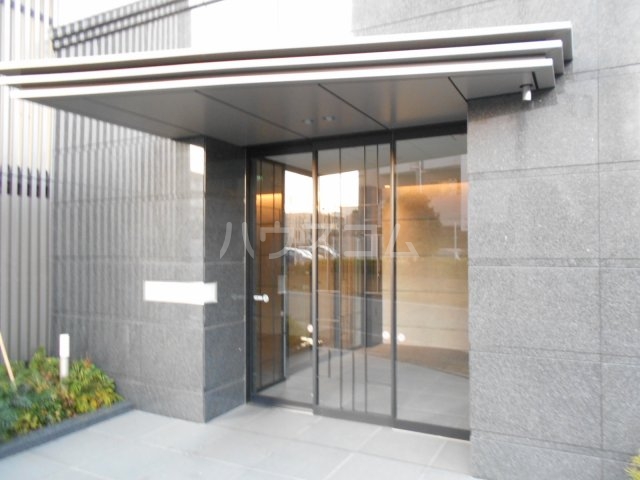 20/27 エントランス