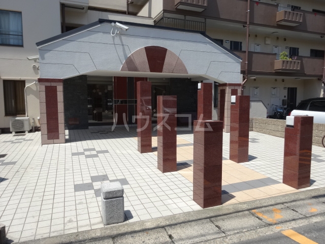 21/29 エントランス