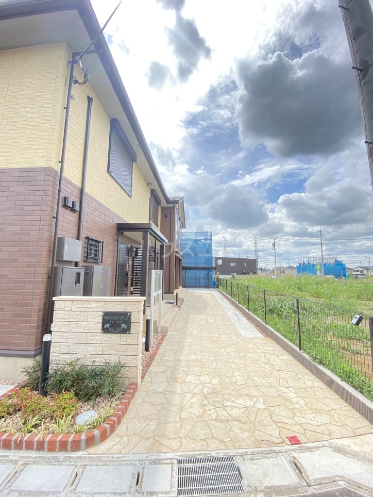 20/27 エントランス