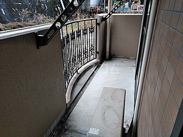 13/23 バルコニー