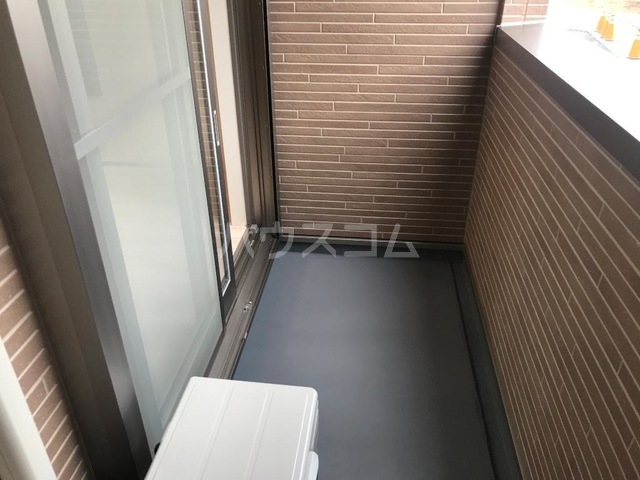 20/28 バルコニー