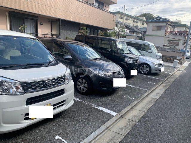 18/24 駐車場