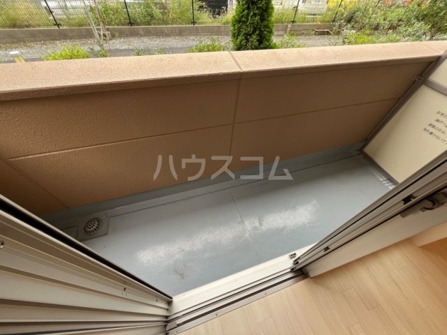 21/26 バルコニー