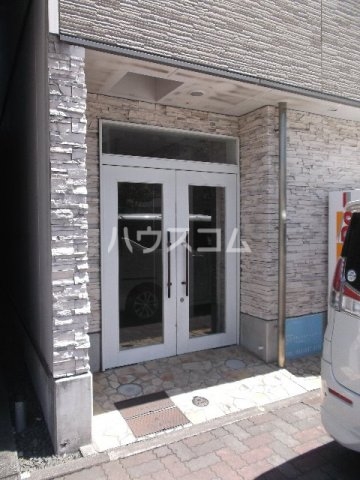 19/20 エントランス