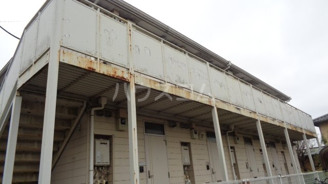 26/30 エントランス