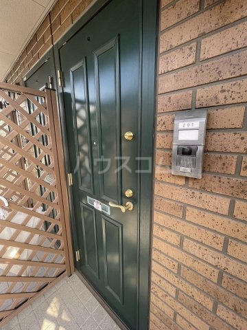 19/23 エントランス