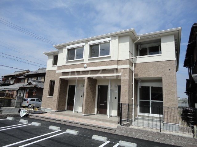 15/23 エントランス