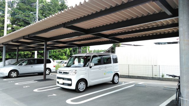 2/4 駐車場
