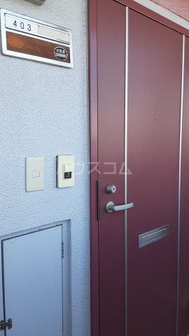 2/4 エントランス