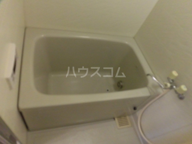 16/30 浴室