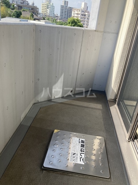 20/30 バルコニー